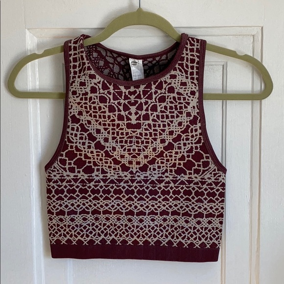 NWT Fabletics Veranda Seamless Cropped Tank - Picture 3 of 6